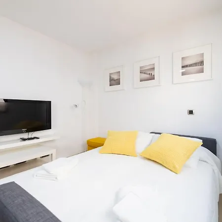 Apartmán Renovated Apt.next To The Sea *