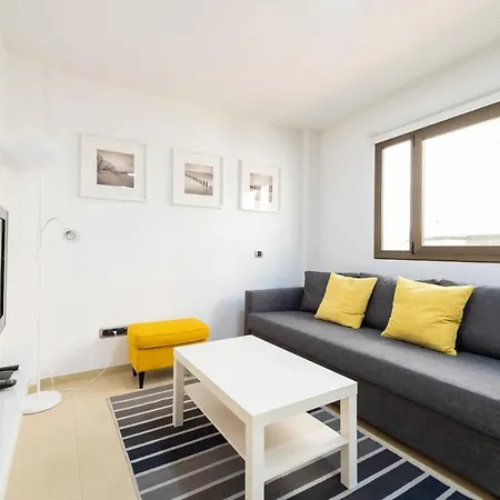 Apartmán Renovated Apt.next To The Sea